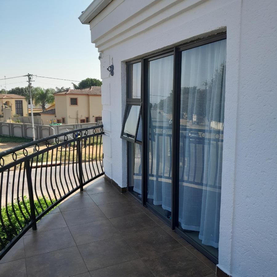 The Shamrock Hotel Πολοκουάνε Εξωτερικό φωτογραφία