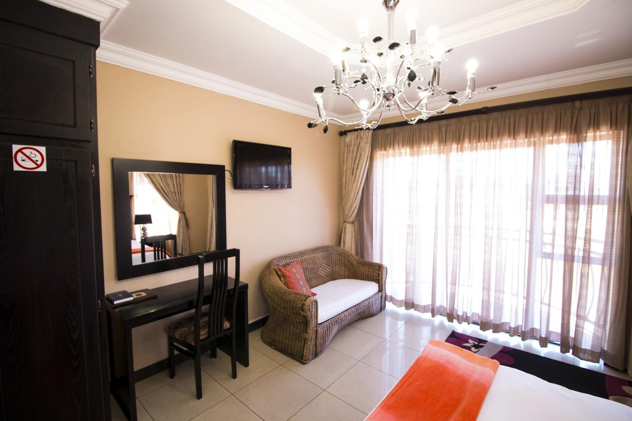 The Shamrock Hotel Πολοκουάνε Εξωτερικό φωτογραφία